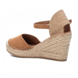 Cuñas Mujer XTI 142382 Camel