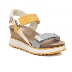 Cuñas Mujer XTI 142822 Amarillo