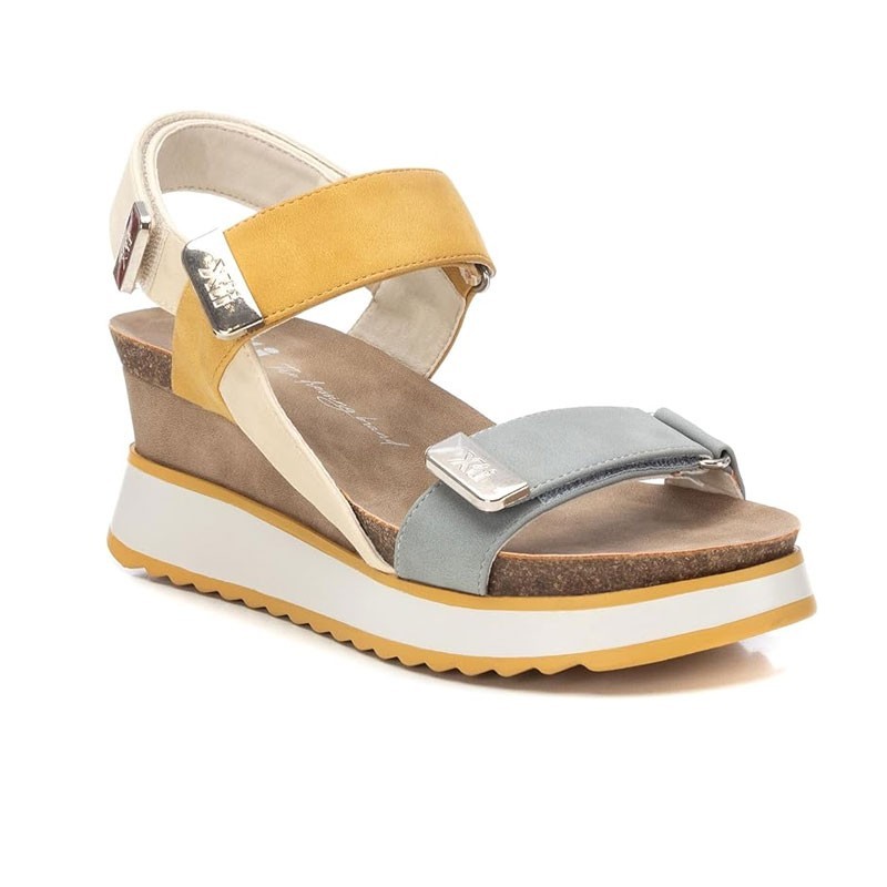 Cuñas Mujer XTI 142822 Amarillo