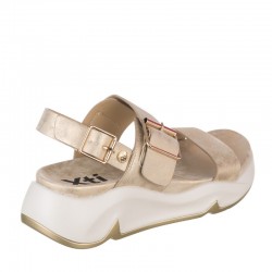 Sandalias Planas Mujer XTI 142738 Oro