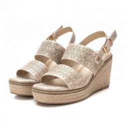 Cuñas Mujer XTI 144115 Oro