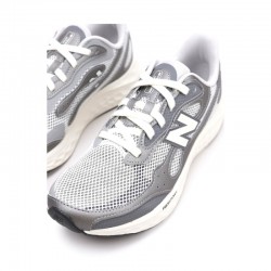 Sneakers Hombre New Balance Marist Plata
